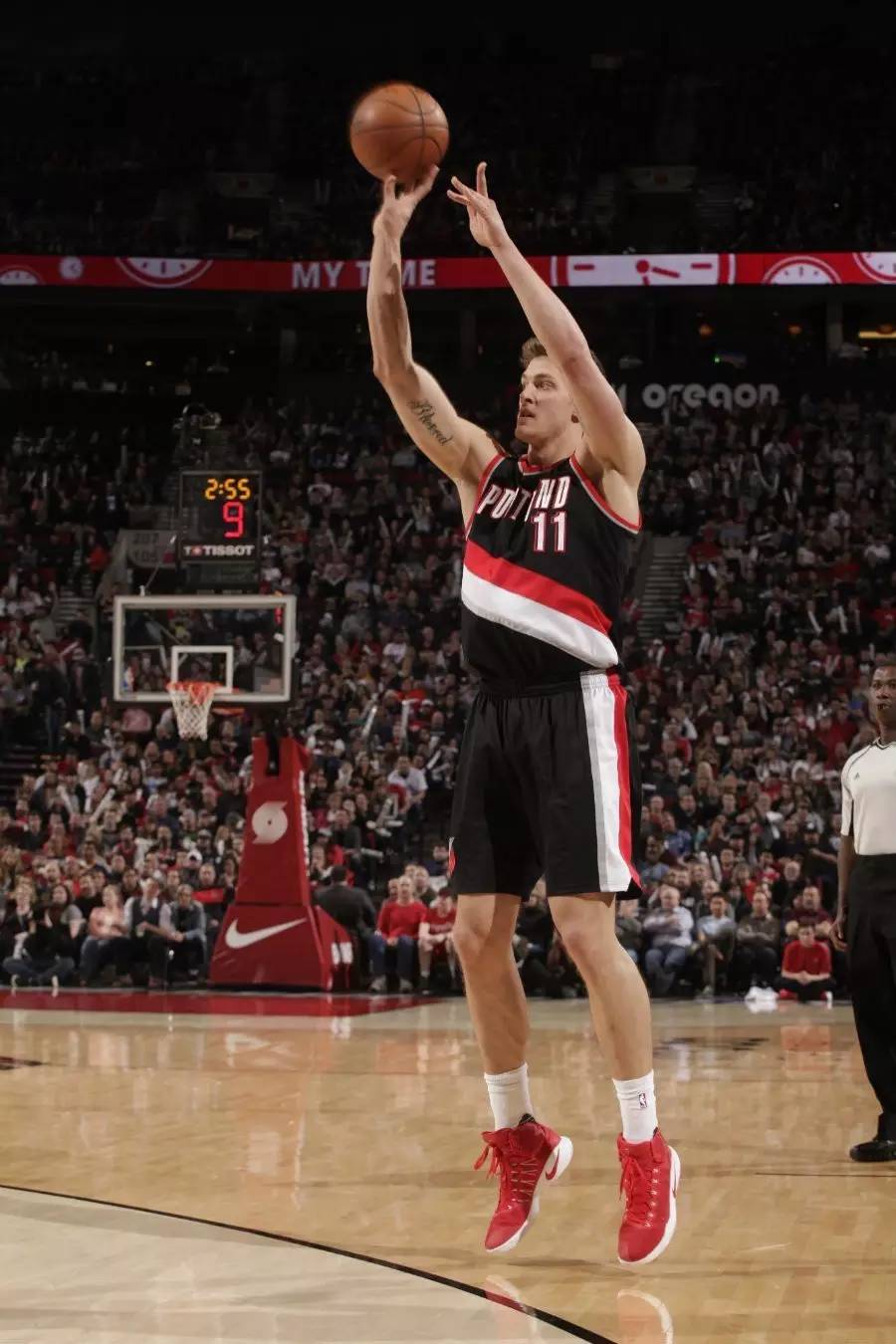 日本队翻盘印尼队，黄鸭组合高光表现