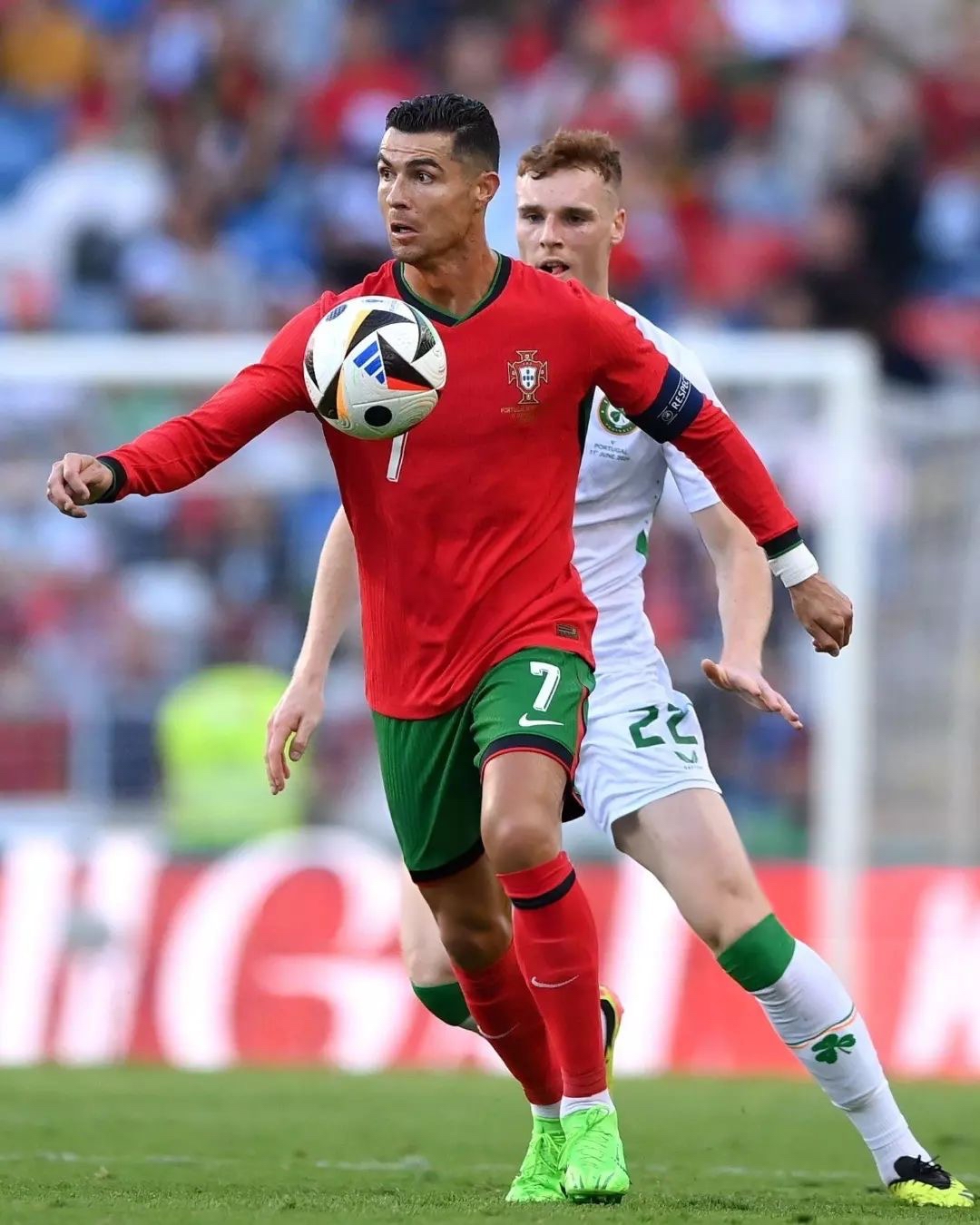 葡萄牙队绝杀韩国队，波尔带队取胜