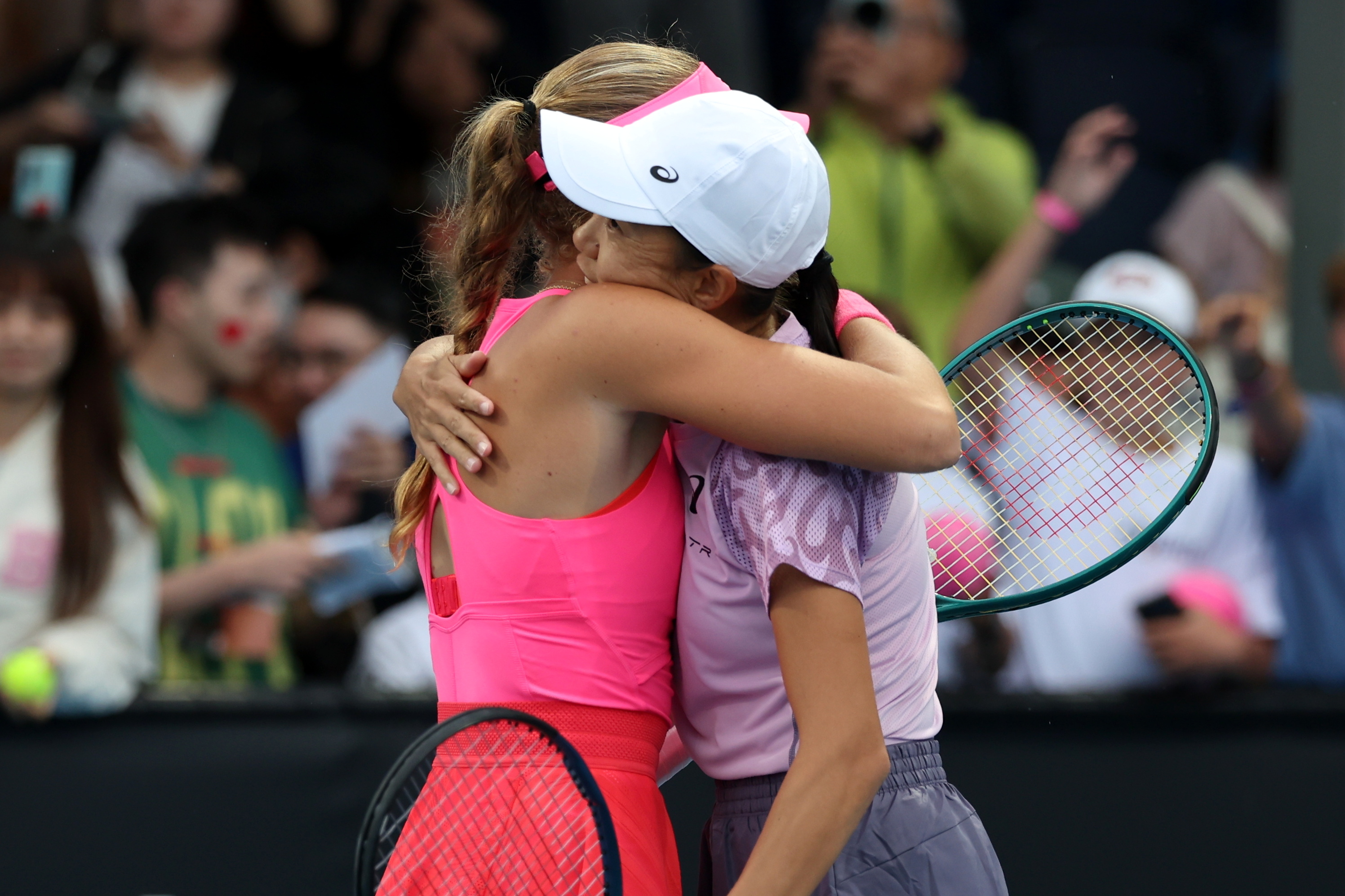 澳网碾压法网，鲁德惊艳四座